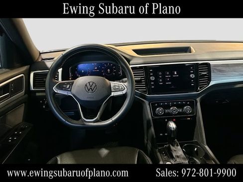 Used 2022 Volkswagen Atlas Cross Sport SE FWD image 23