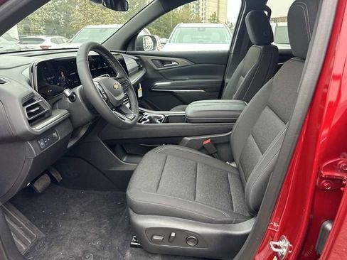 New 2026 Chevrolet Traverse LT FWD image 9