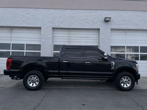 Used 2022 Ford F350 Platinum image 1
