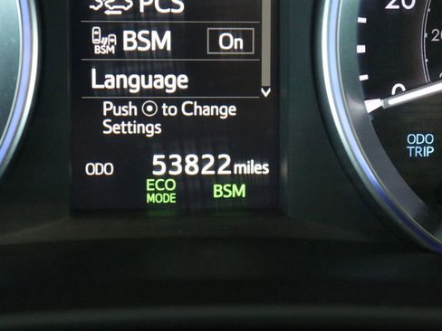 Used 2019 Toyota Highlander XLE image 57