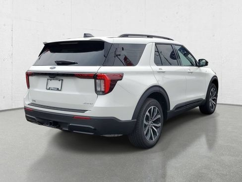 New 2026 Ford Explorer ST-Line AWD/4WD image 7