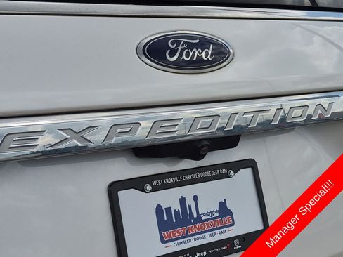 Used 2019 Ford Expedition Limited RWD image 13