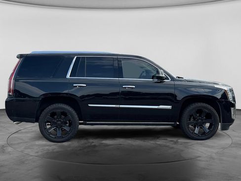 Used 2019 Cadillac Escalade Premium Luxury AWD/4WD image 9