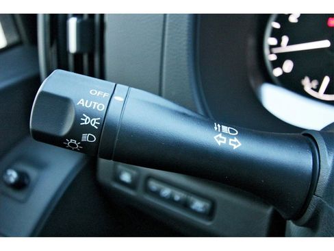 New 2026 Nissan Frontier SV w/ SV Convenience Package image 17