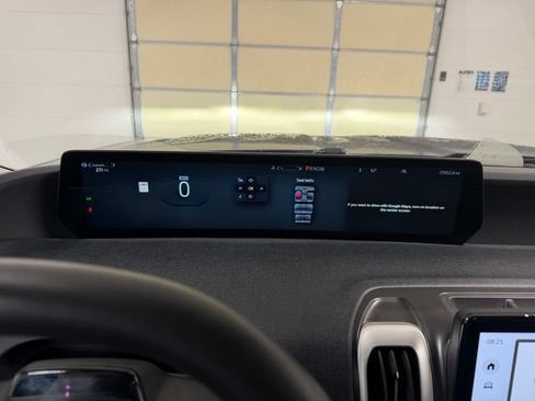 Certified 2025 Ford Expedition Active AWD/4WD image 9