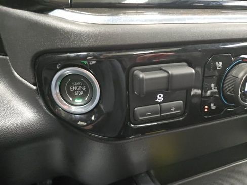 Certified 2023 Chevrolet Silverado 1500 LTZ w/ LTZ Premium Package image 18