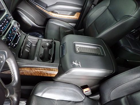 Used 2017 Chevrolet Tahoe Premier image 30