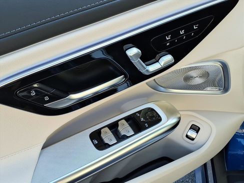 New 2026 Mercedes-Benz CLE 300 4MATIC Cabriolet image 11