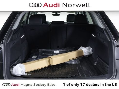 Used 2023 Audi Q5 2.0T Premium w/ Convenience Package AWD/4WD image 15
