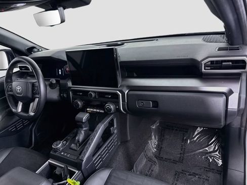 Certified 2025 Toyota 4Runner TRD Off-Road Premium w/ Tow Technology Package AWD/4WD image 32