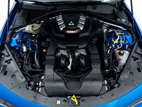 Used 2018 Alfa Romeo Giulia Quadrifoglio w/ Driver Assist Dynamic Package image 10