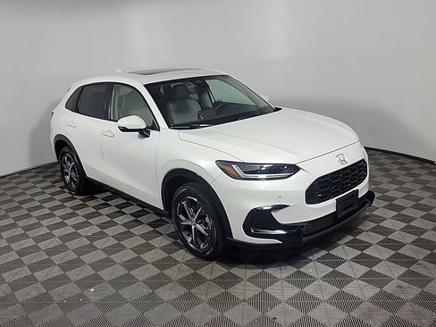 Certified 2024 Honda HR-V EX-L image 2