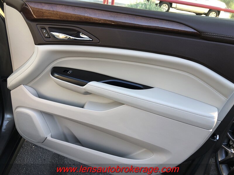 Used 2015 Cadillac SRX Performance w/ Driver Awareness Package AWD/4WD image 22