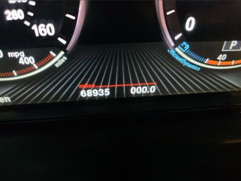 Used 2017 BMW X4 xDrive28i w/ Technology Package AWD/4WD image 11