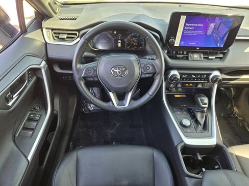 Used 2025 Toyota RAV4 XSE w/ Advanced Technology Package AWD/4WD image 13