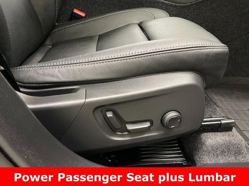 Used 2026 Volvo XC40 B5 Plus w/ Protection Package Premier image 13