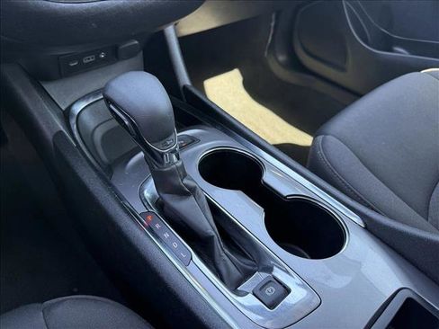 Used 2024 Chevrolet Malibu LT FWD image 16
