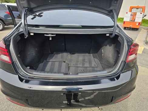 Used 2020 Hyundai Elantra SEL w/ Cargo Package (C1) FWD image 14