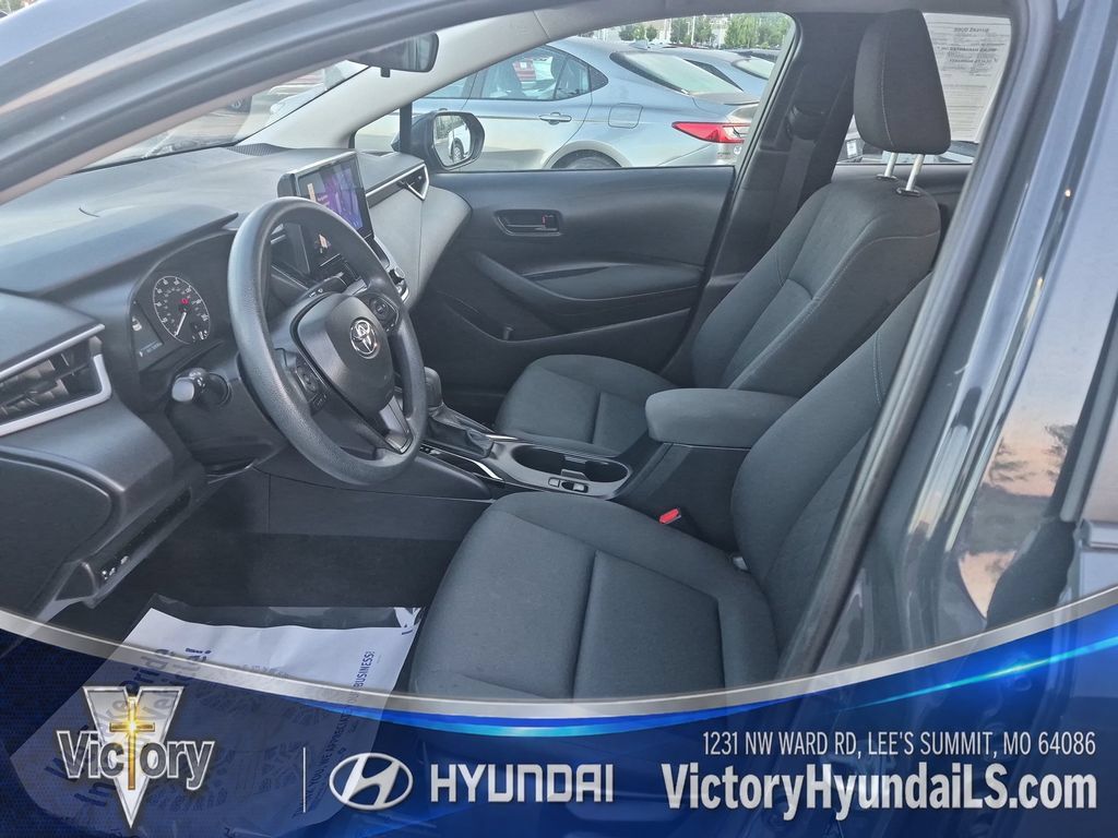 Used 2024 Toyota Corolla LE FWD image 9