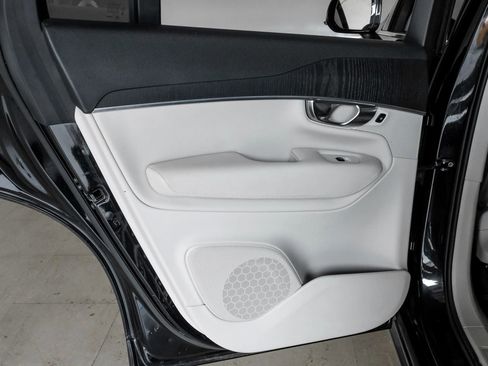 Used 2020 Volvo XC90 T5 Momentum image 51