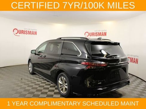 Used 2023 Toyota Sienna XSE w/ XSE Plus Package AWD/4WD image 6