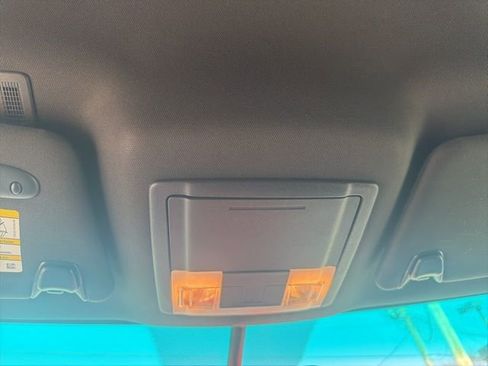 Used 2013 Ford Explorer Sport image 18