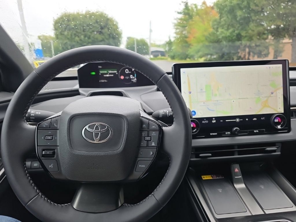 Used 2026 Toyota bZ AWD/4WD image 18