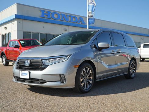 Used 2023 Honda Odyssey EX-L image 1