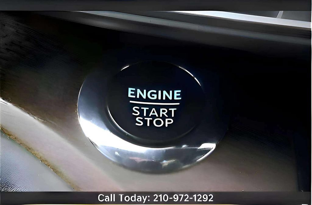 Used 2023 Ford Explorer King Ranch w/ Technology Package RWD image 37