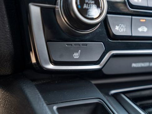 Used 2019 Honda CR-V EX image 32