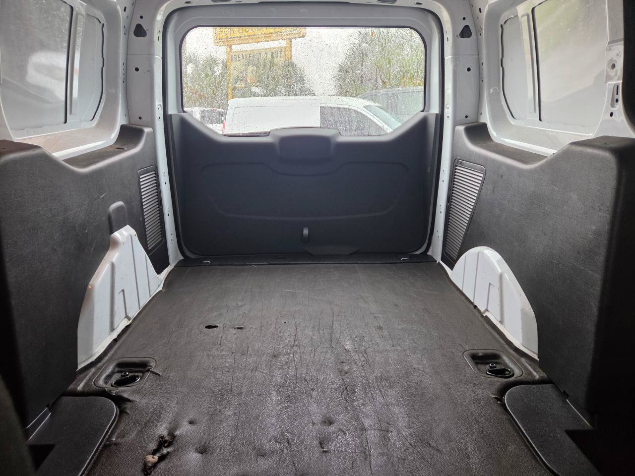 Used 2016 Ford Transit Connect XL FWD image 16