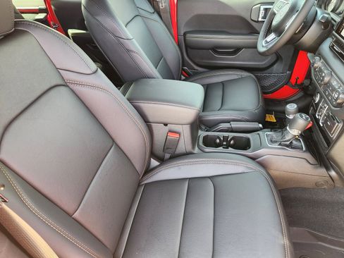 New 2026 Jeep Wrangler Unlimited Sahara image 23