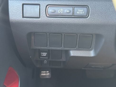 Used 2024 Nissan Frontier Pro-X image 22