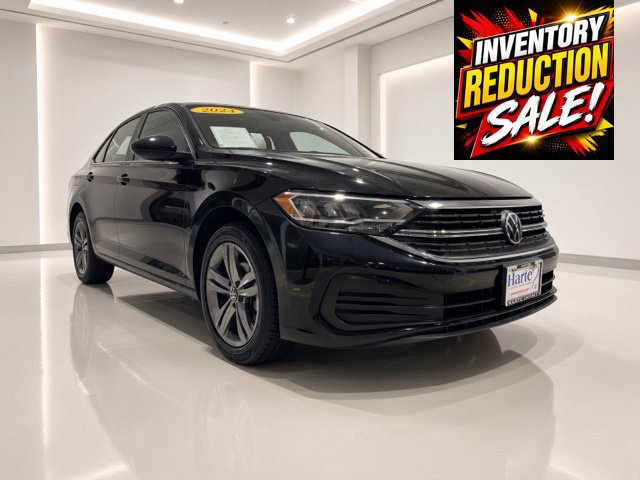 Used 2024 Volkswagen Jetta SE FWD image 3