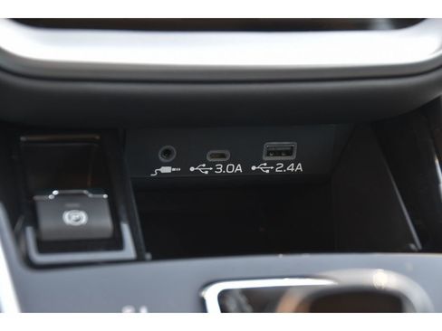 Used 2025 Subaru Legacy Premium AWD/4WD image 35