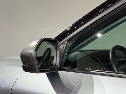 Used 2022 Ford Explorer XLT w/ Equipment Group 202A image 19