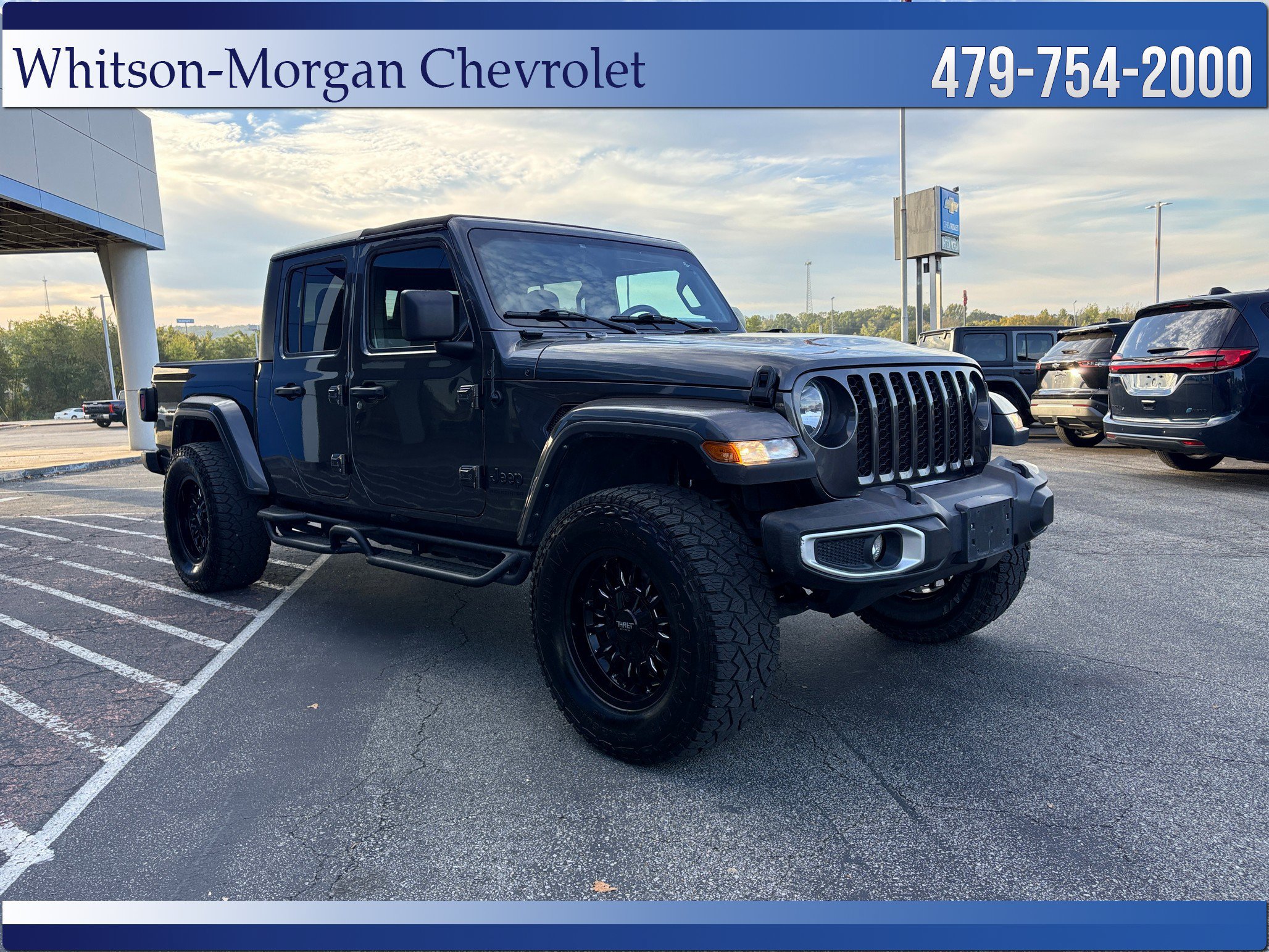 Used 2023 Jeep Gladiator Sport AWD/4WD image 4