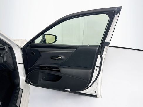 Used 2022 Lexus ES 300h w/ Premium Package FWD image 33