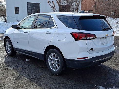 Used 2023 Chevrolet Equinox LT image 4