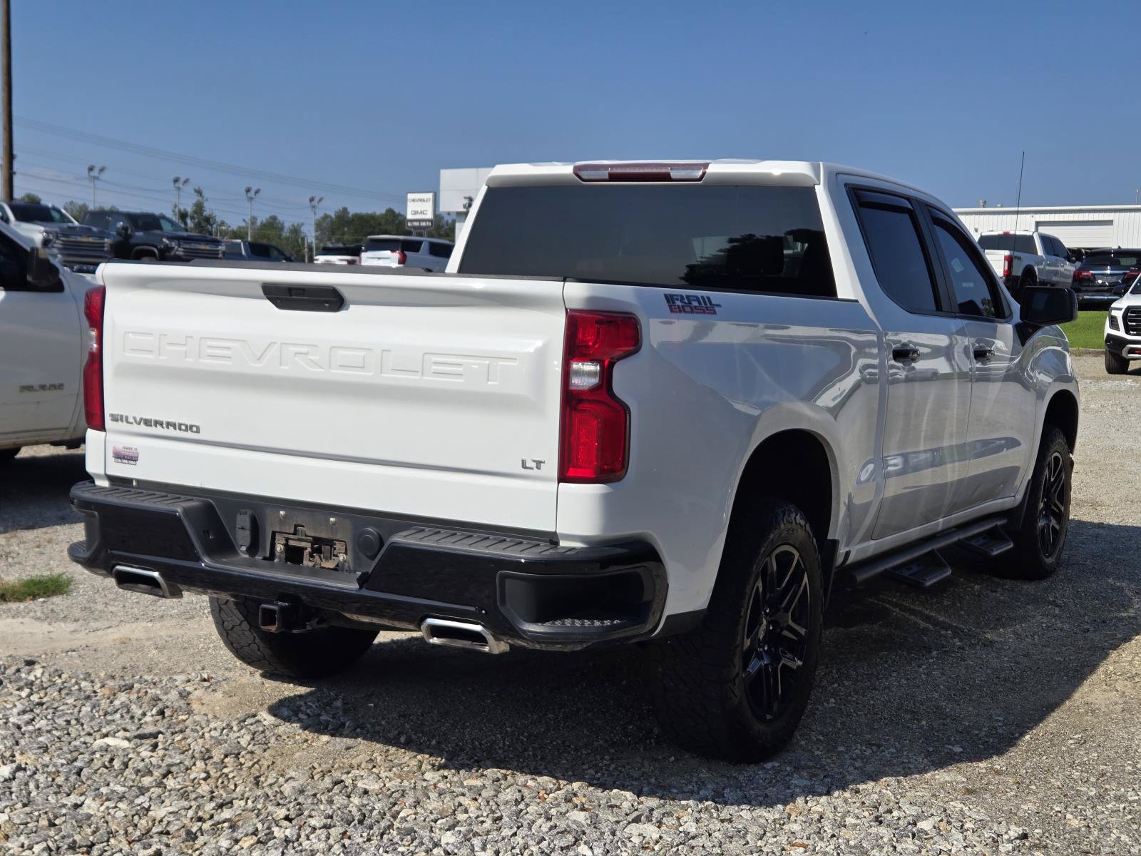 Used 2021 Chevrolet Silverado 1500 LT Trail Boss w/ Bed Protection Package AWD/4WD image 4