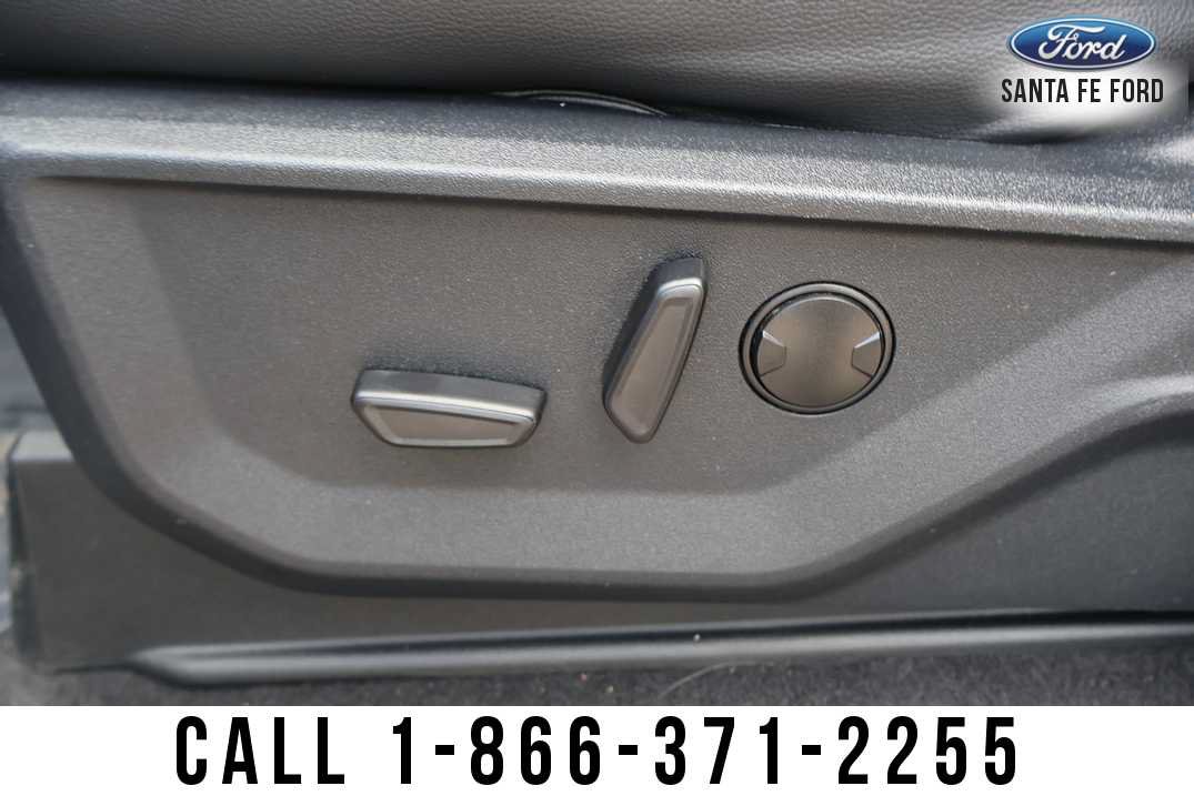 Used 2025 Ford F150 Lariat w/ Equipment Group 501A Mid AWD/4WD image 22
