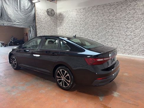 Used 2025 Volkswagen Jetta Sport FWD image 5