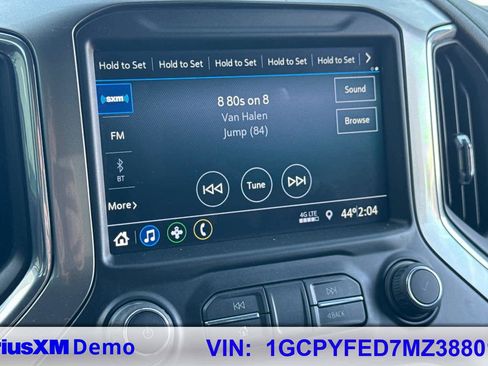 Used 2021 Chevrolet Silverado 1500 LT Trail Boss image 27