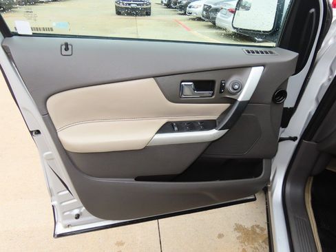 Used 2011 Ford Edge SEL w/ 201A Rapid Spec Order Code image 25