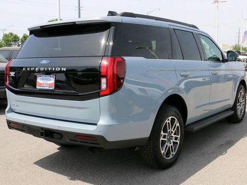 New 2026 Ford Expedition Active AWD/4WD image 5