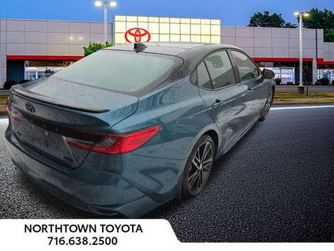 Used 2025 Toyota Camry XSE image 6