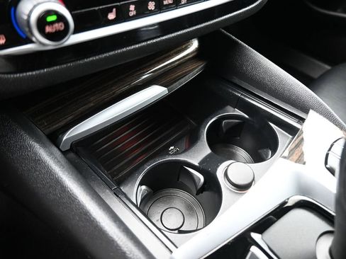 Used 2019 BMW 530i xDrive w/ Convenience Package image 23