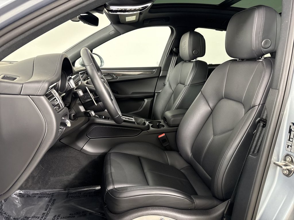 Certified 2026 Porsche Macan S AWD/4WD image 5