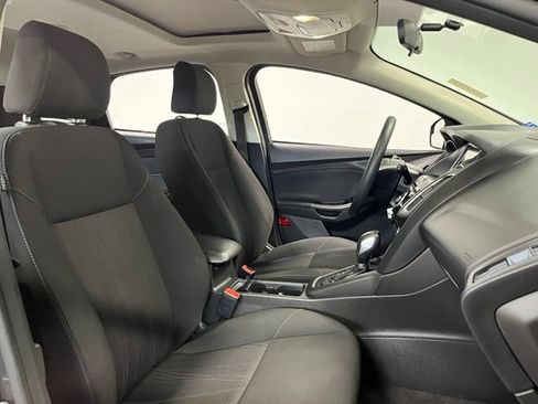 Used 2018 Ford Focus SEL FWD image 10