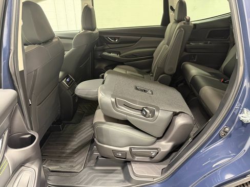 Used 2025 Subaru Ascent Onyx Edition image 46